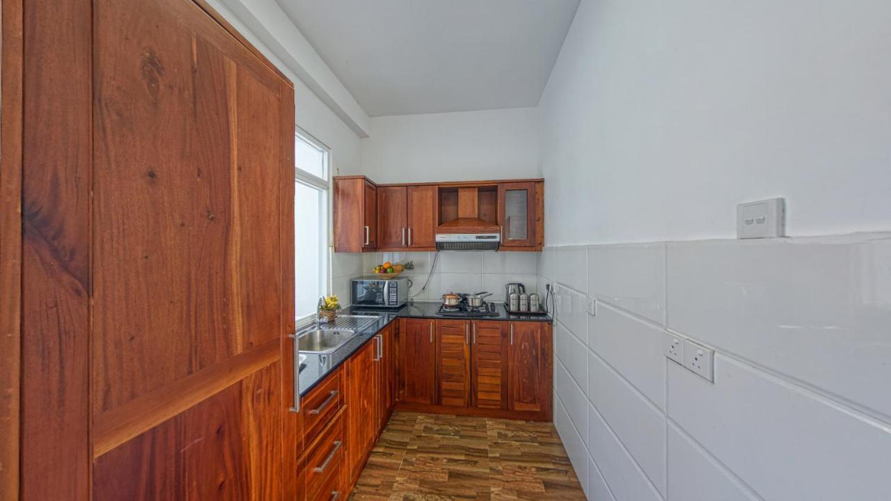 Ocean Breeze Apartment קולומבו מראה חיצוני תמונה
