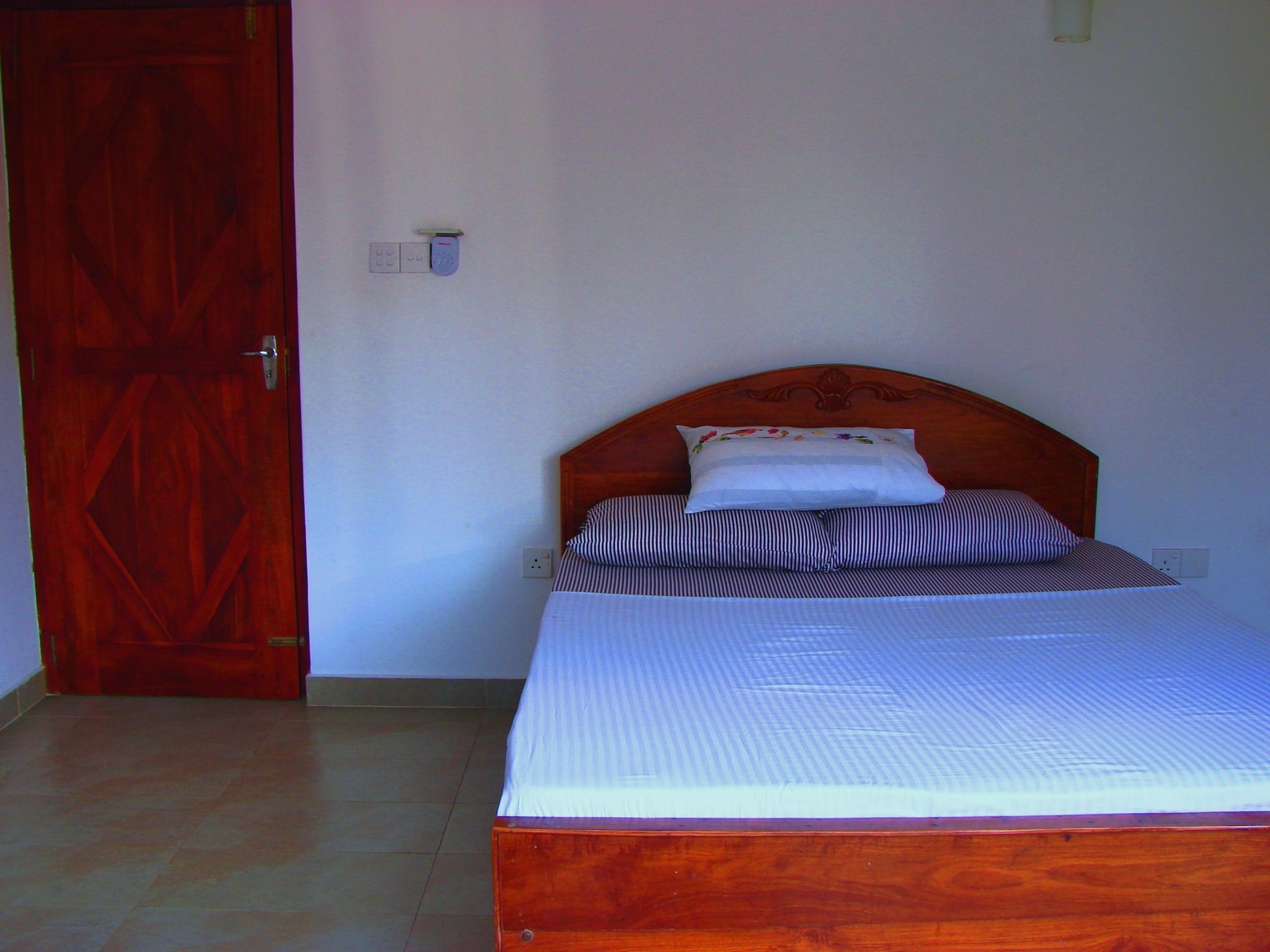 Ocean Breeze Apartment קולומבו מראה חיצוני תמונה
